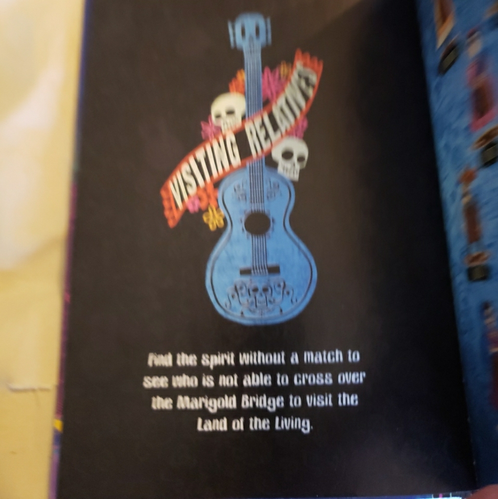 Disney Wonderful World Of Reading Pixar Coco Book - Picture 5 of 5